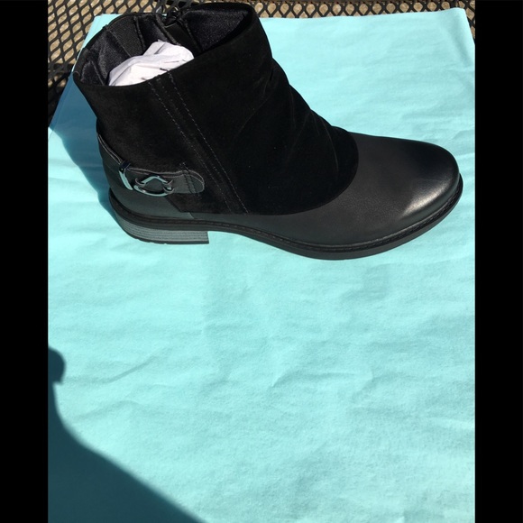 NIB Beautiful Pierre Dumas Barcelona Booties - Picture 1 of 7